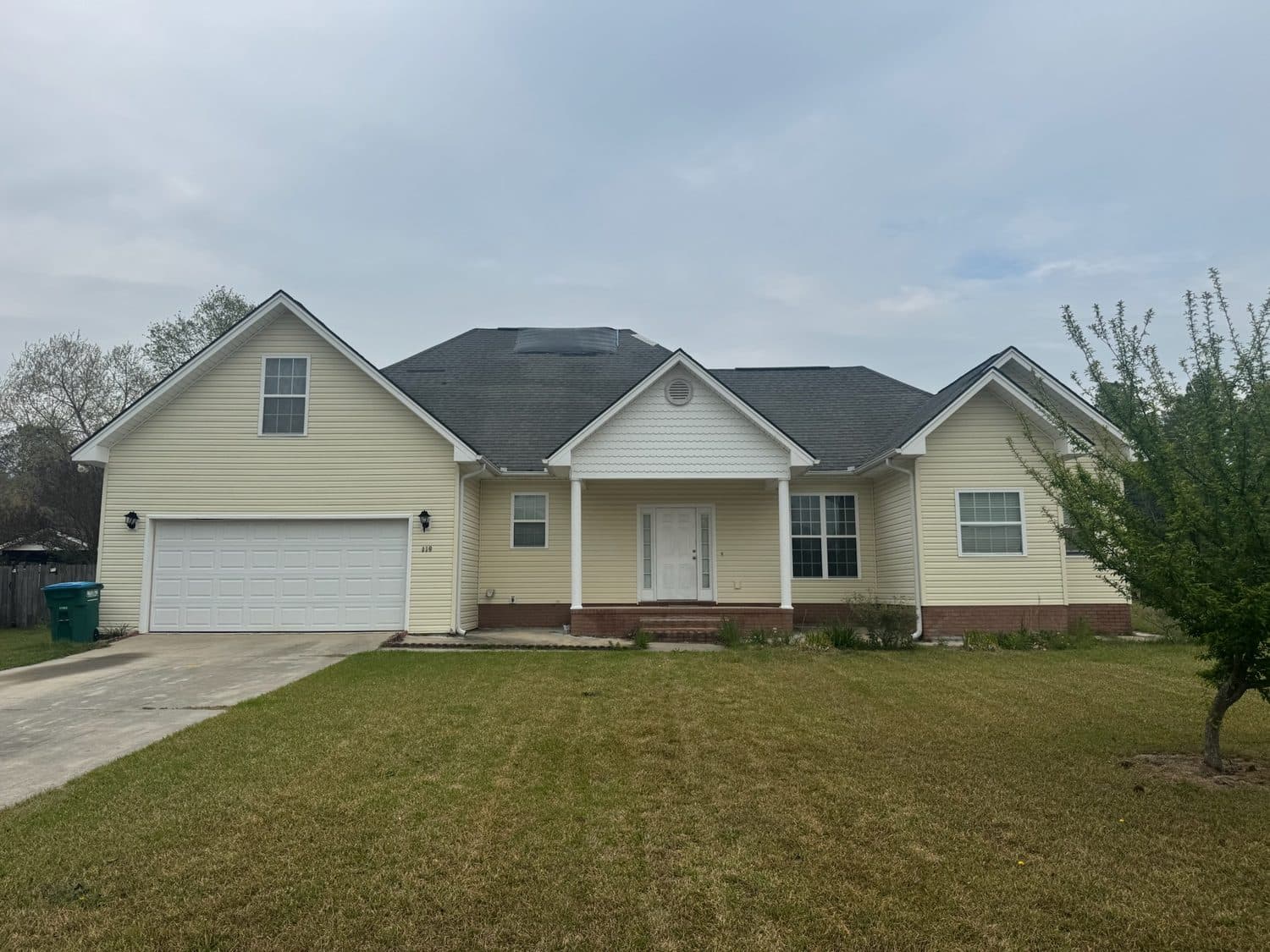 Emergency Storm Damage Services Coastal home with a new storm-resistant roof in Charleston SC